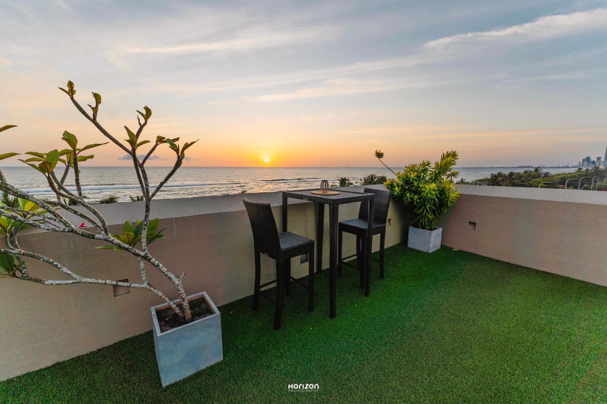 50 By The Sea Hotell Dehiwala-Mount Lavinia Eksteriør bilde